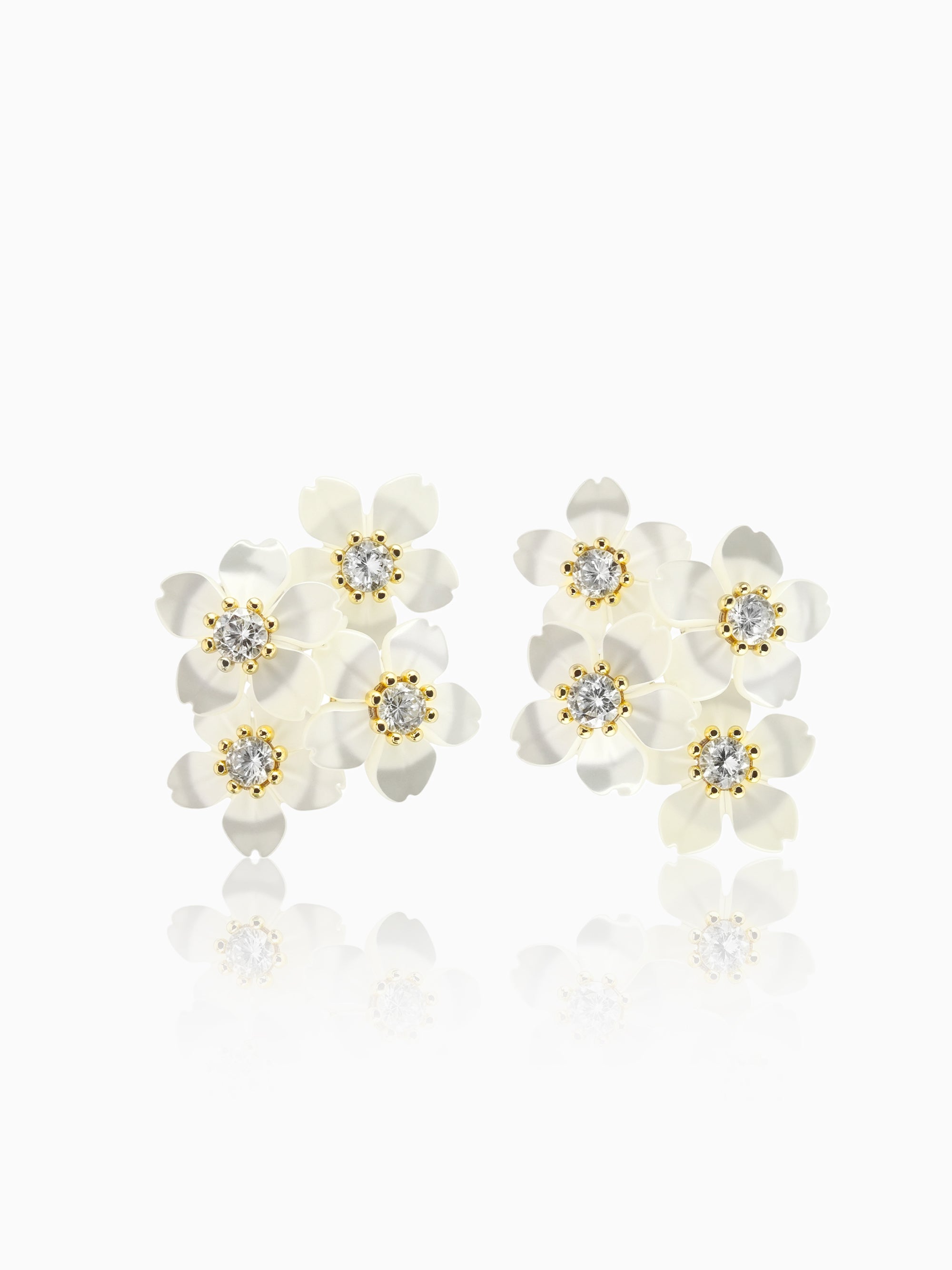 Mother of Pearl Four Flowers Earrings