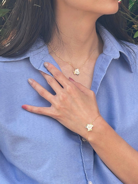 From Casual to Formal: How Mother of Pearl White Flower Bracelets Add the Perfect Touch to Any Outfit