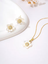 Load image into Gallery viewer, Delicate Flower Pendant Necklaces
