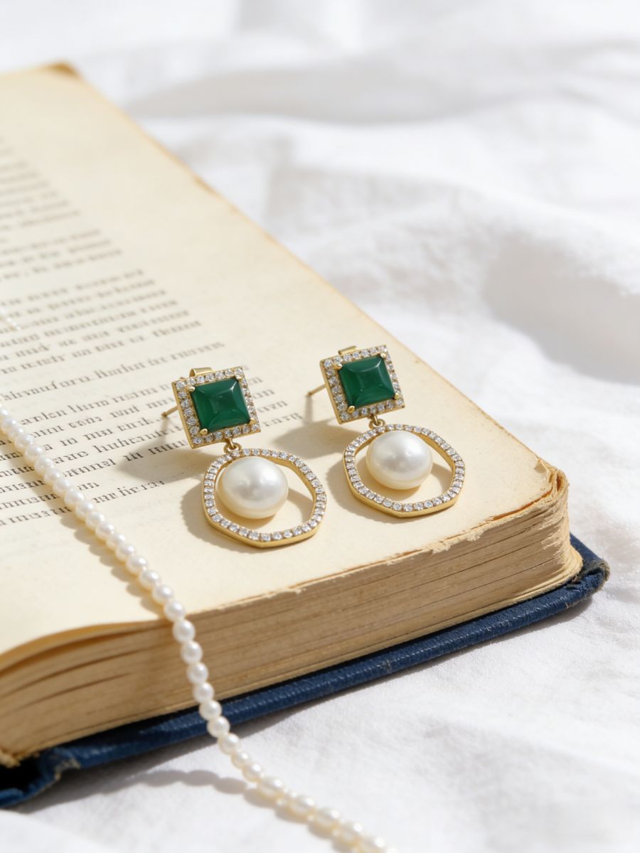 Fresh Water Pearl With Green Agate Dangle Earring