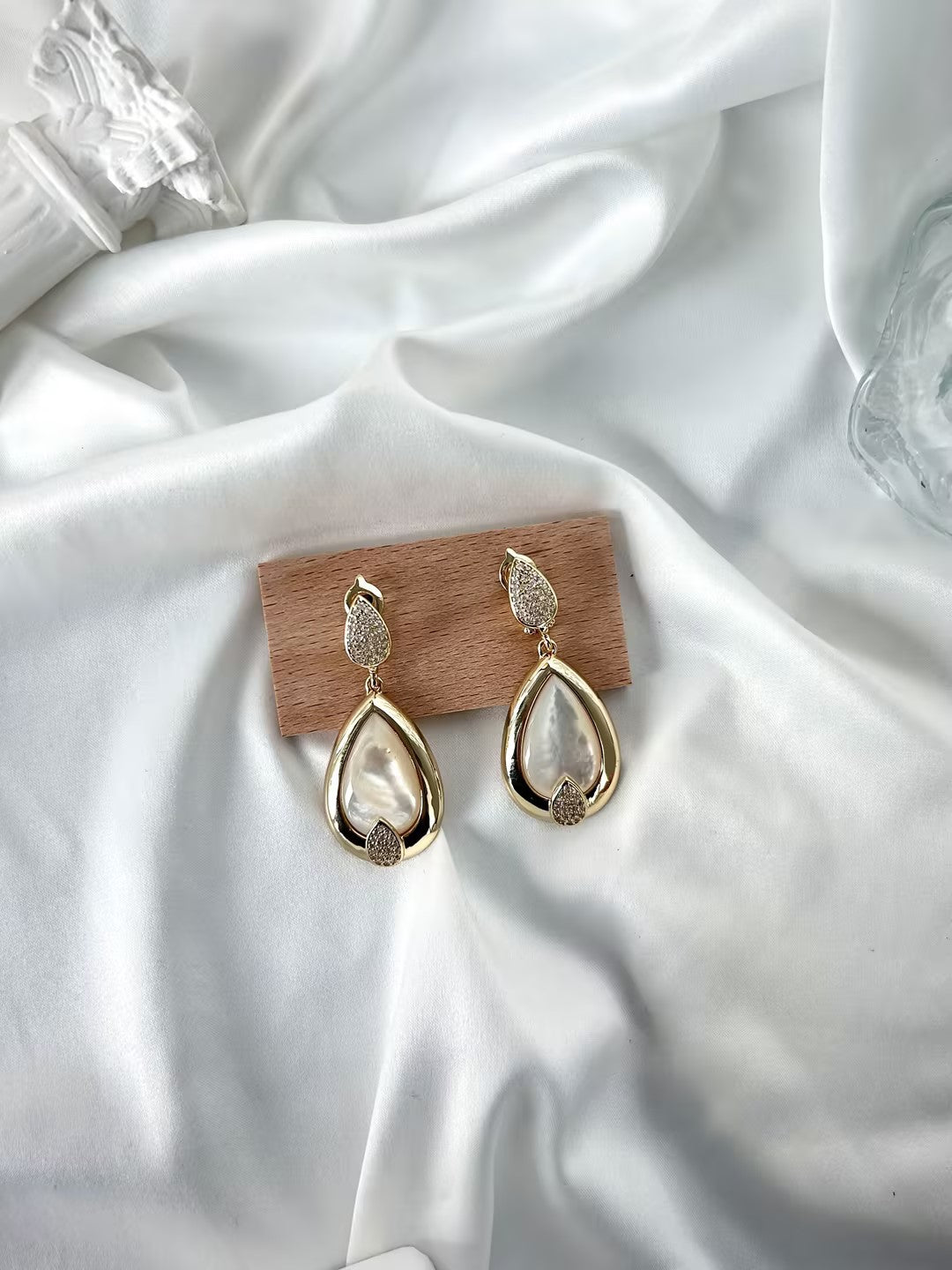 Mother of Pearl Drop Dangle Earrings