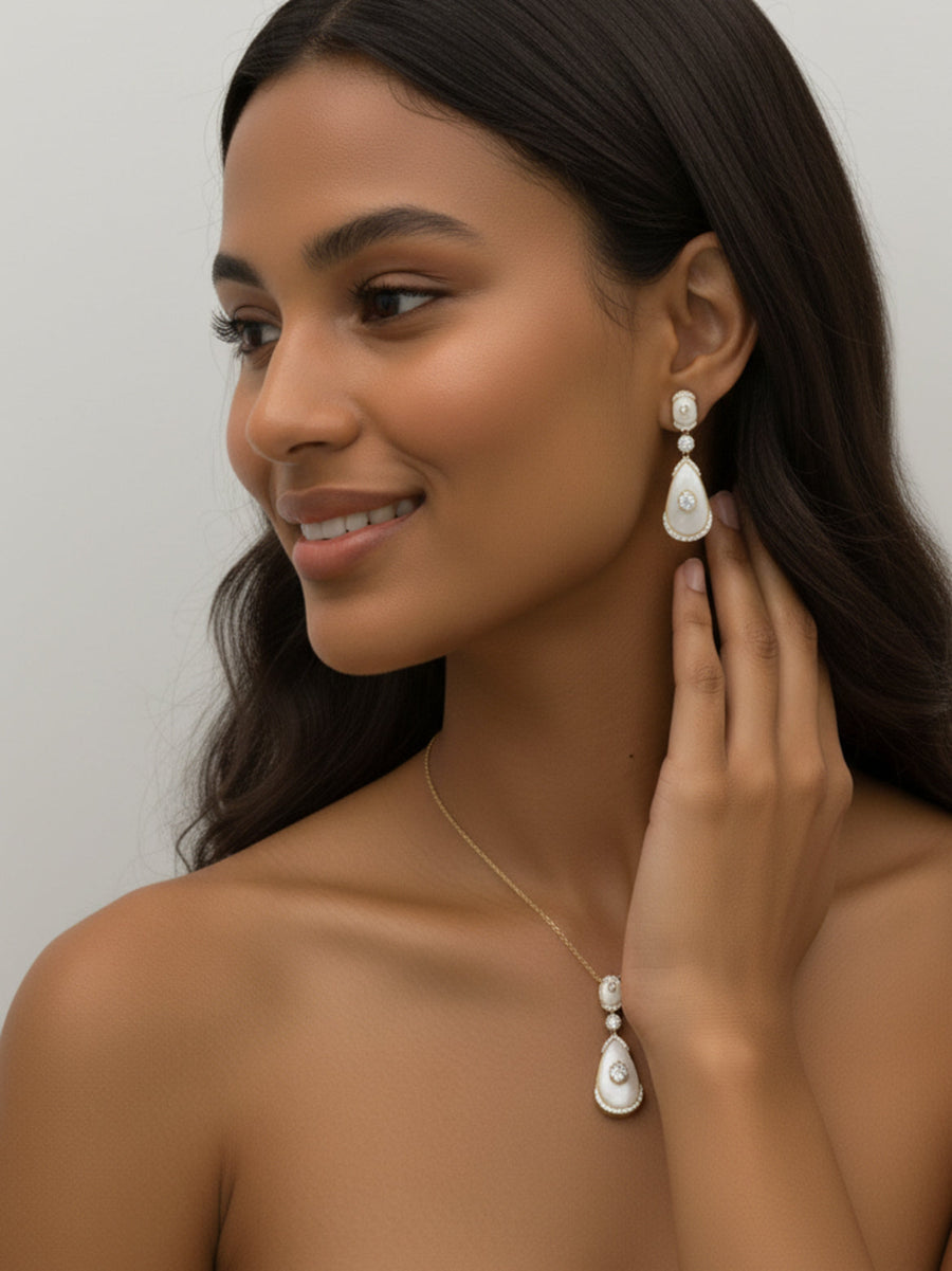 Mother of Pearl Tear Drop Necklaces