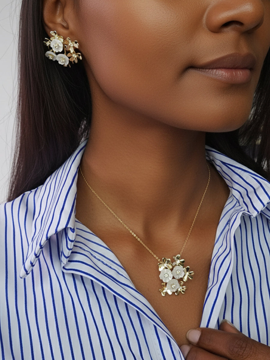 Flower Mother of Pearl and Exquisite Earrings