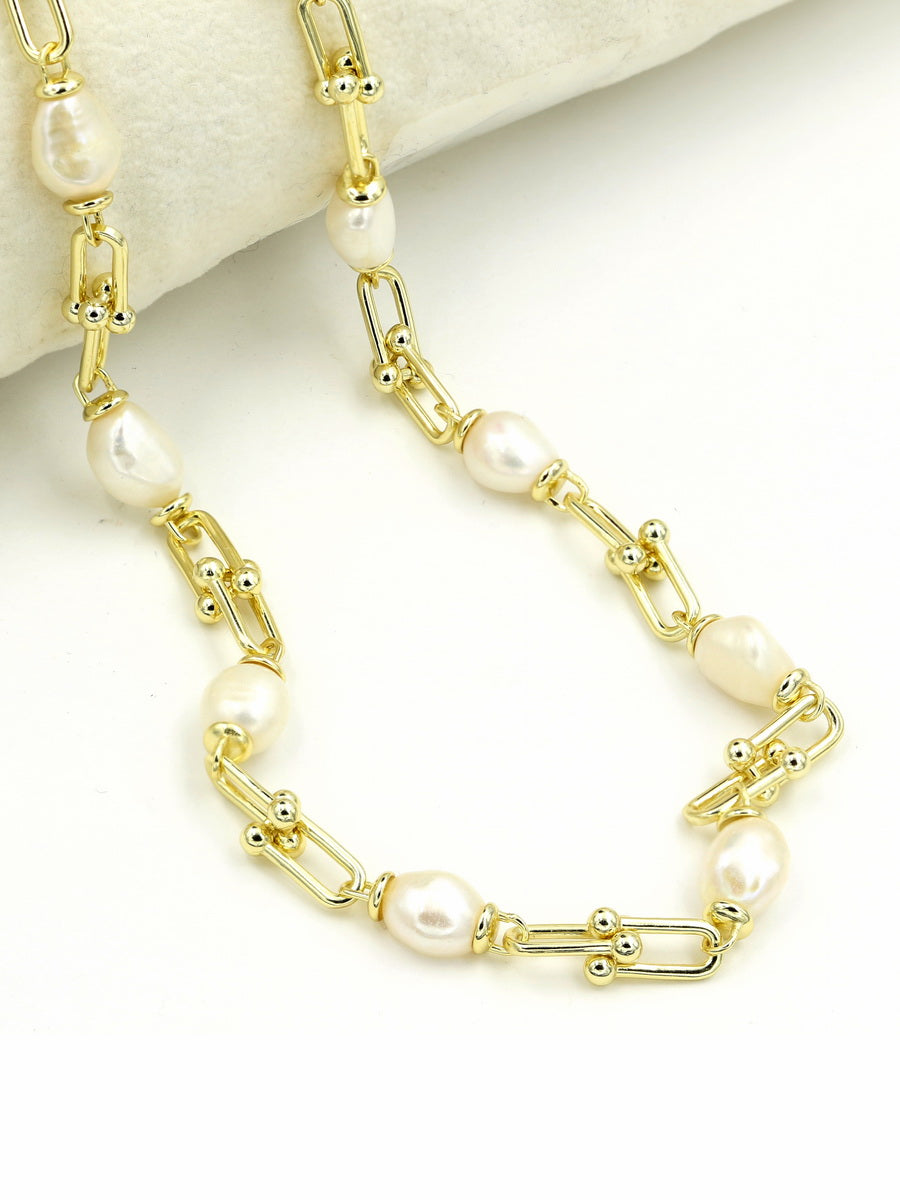 Horseshoe Link Fresh Water Pearls Necklace