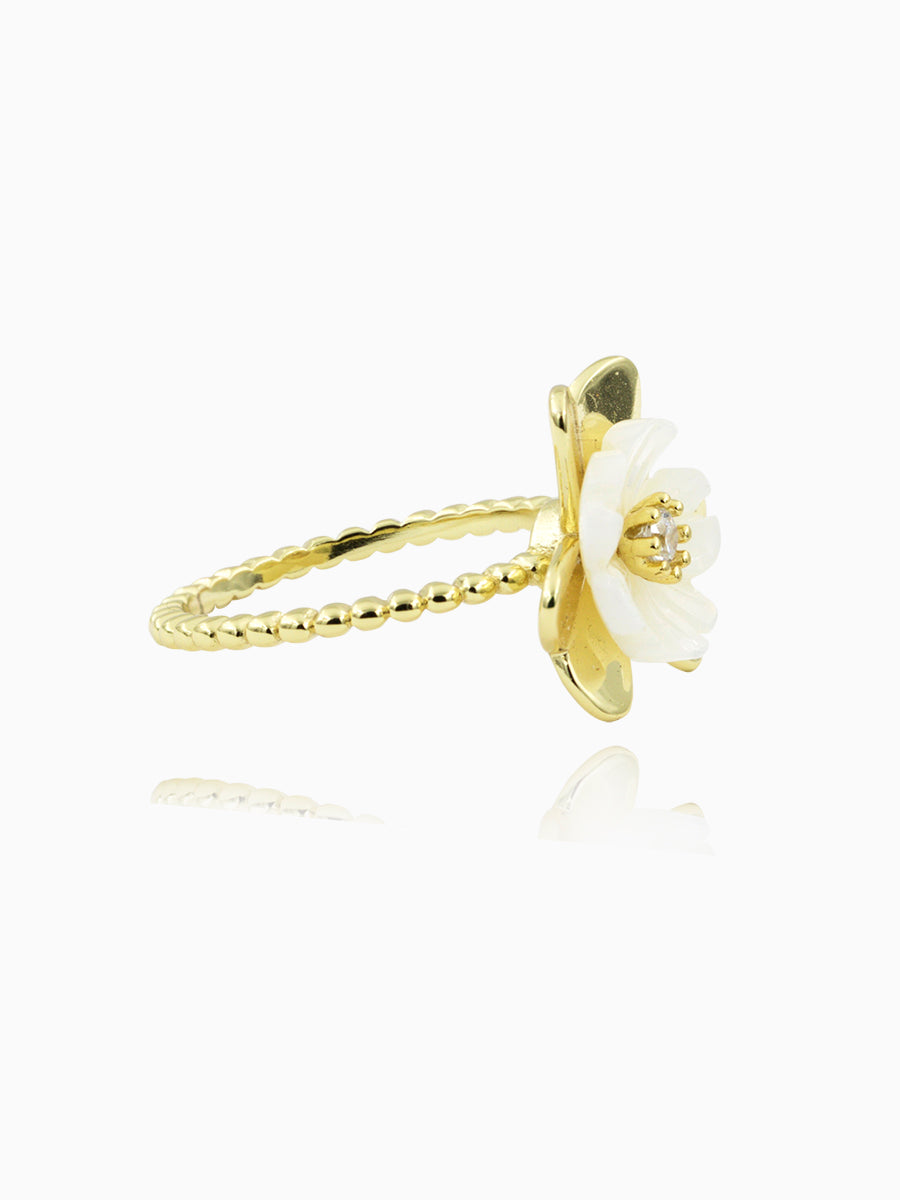 Mother of Pearl Freshness Flower Ring